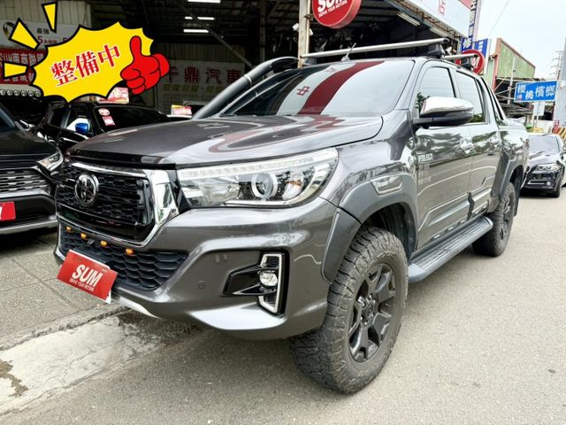 4WD/環景系統/免鑰匙系統/ACC/定速/車道偏離系統/AT胎/加裝置放架車身舉高211公分  第1張相片
