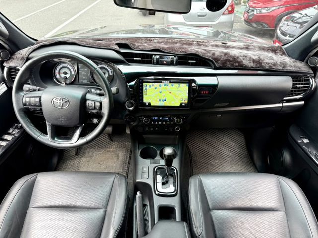 4WD/環景系統/免鑰匙系統/ACC/定速/車道偏離系統/AT胎/加裝置放架車身舉高211公分  第3張相片