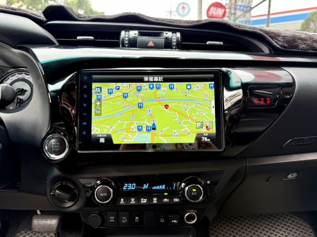 4WD/環景系統/免鑰匙系統/ACC/定速/車道偏離系統/AT胎/加裝置放架車身舉高211公分  第7張相片