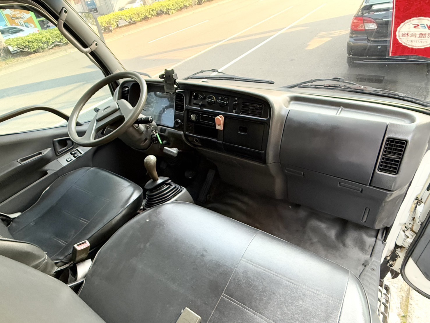 手排車/里程保證/生意、載貨好夥伴!  第2張相片