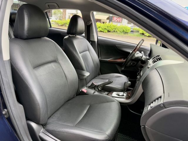 經濟實惠優質代步車~通勤最佳選擇!恆溫空調~中控螢幕~衛星導航~定速巡航! 可全額貸~  第5張相片