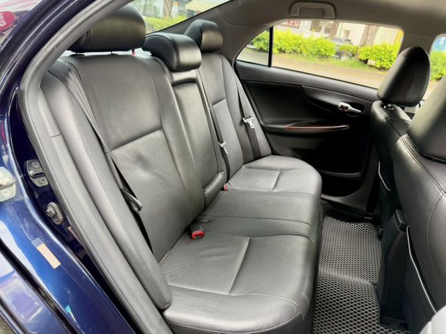 經濟實惠優質代步車~通勤最佳選擇!恆溫空調~中控螢幕~衛星導航~定速巡航! 可全額貸~  第7張相片