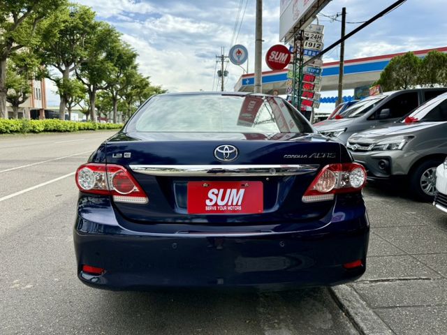 經濟實惠優質代步車~通勤最佳選擇!恆溫空調~中控螢幕~衛星導航~定速巡航! 可全額貸~  第15張相片