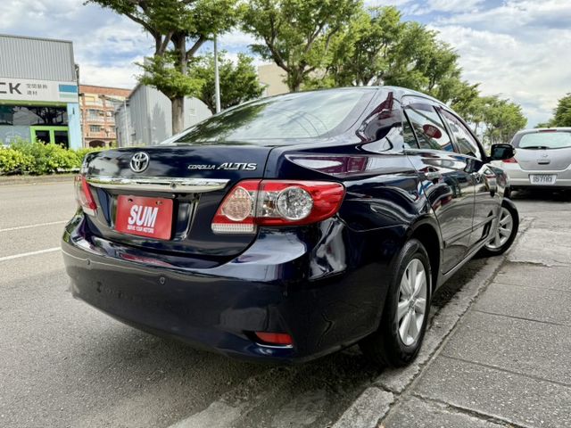 經濟實惠優質代步車~通勤最佳選擇!恆溫空調~中控螢幕~衛星導航~定速巡航! 可全額貸~  第17張相片