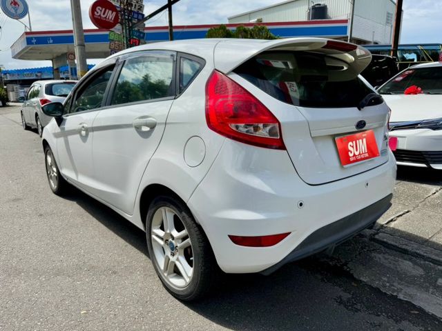 經濟實惠優質代步車~里程保證/實車實價/可全額貸  第12張相片