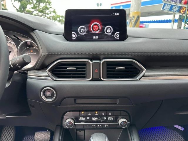 頂級I-KEY~影音~環景影像~ACC跟車~車道偏移~盲點偵測系統~電動椅~雙區恆溫~可全額貸  第14張相片