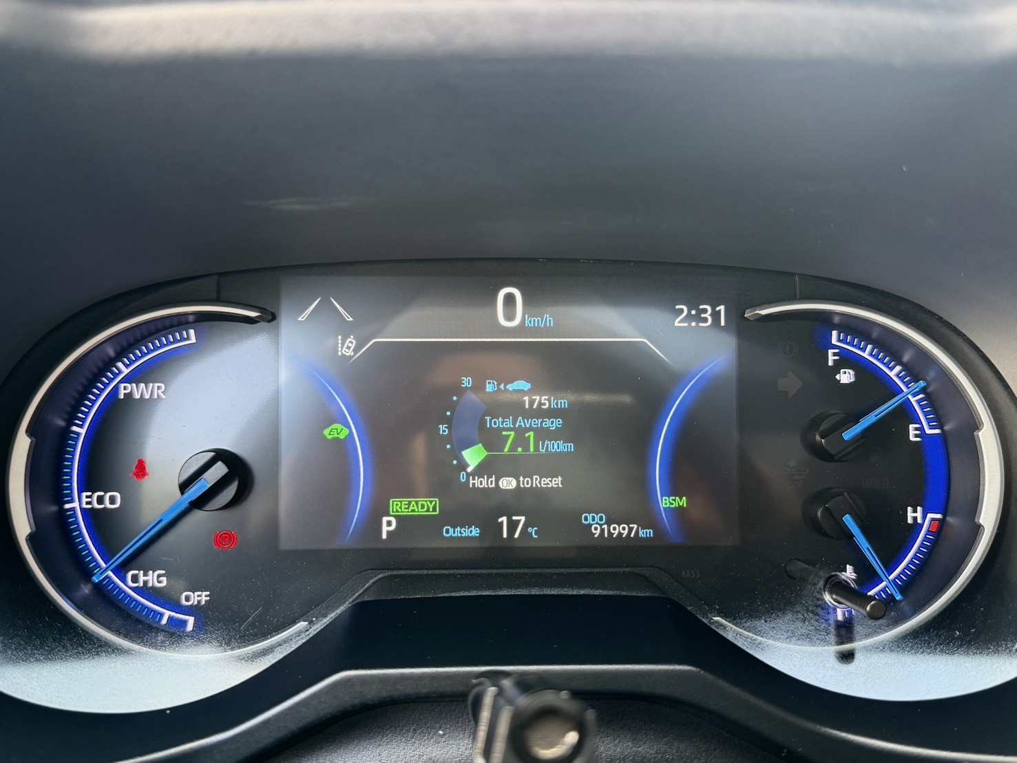 油電旗艦版4WD/360環景/ ACC跟車/車道偏移/全景天窗/ IKEY摸門解鎖/ 駕駛座電動椅/電動尾門  第13張相片