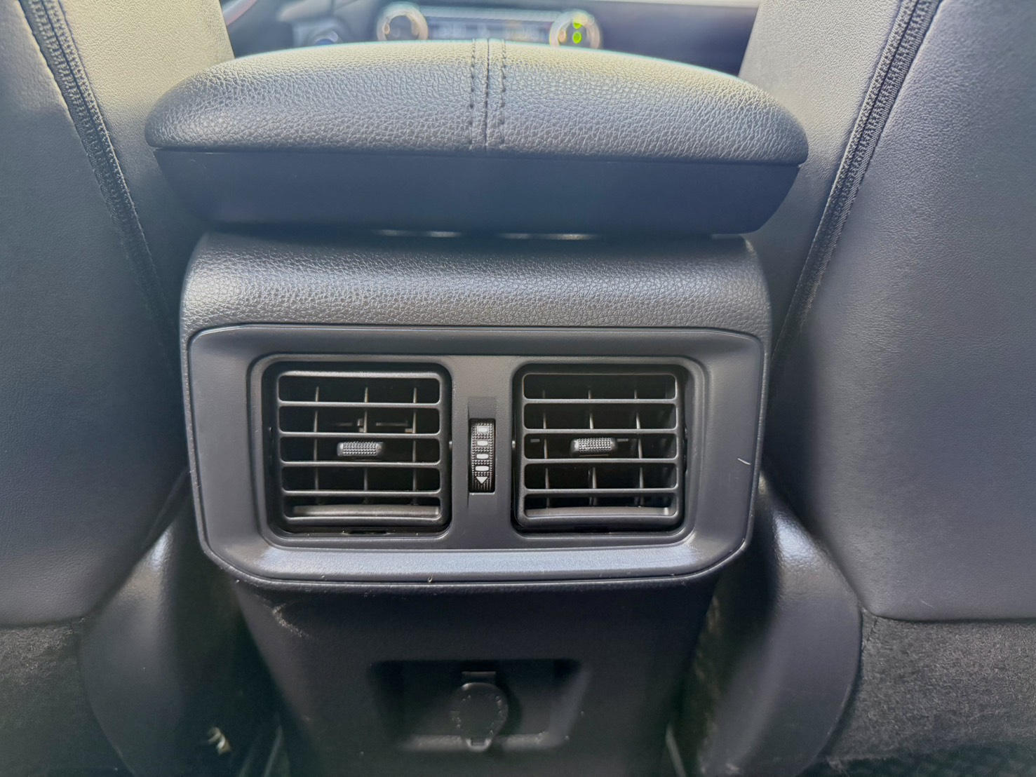 油電旗艦版4WD/360環景/ ACC跟車/車道偏移/全景天窗/ IKEY摸門解鎖/ 駕駛座電動椅/電動尾門  第15張相片