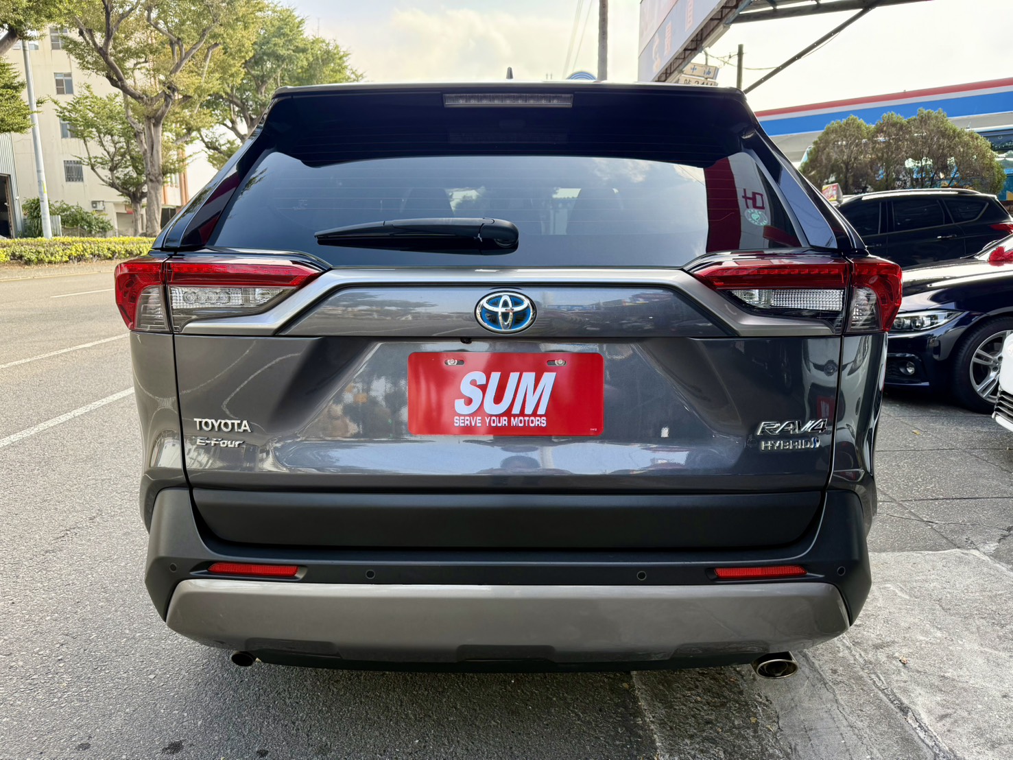 油電旗艦版4WD/360環景/ ACC跟車/車道偏移/全景天窗/ IKEY摸門解鎖/ 駕駛座電動椅/電動尾門  第19張相片