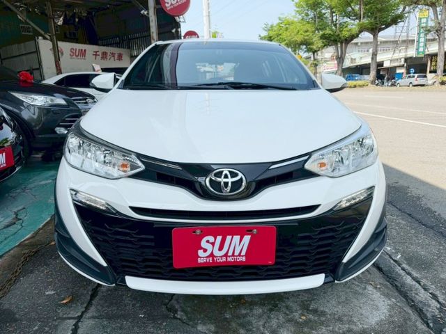 頂級~影音~倒車顯影~定速~多功能方向盤~循跡防滑~5安全氣囊~里程保證實跑9萬公里  第2張相片