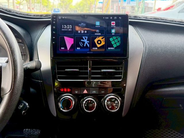 頂級~影音~倒車顯影~定速~多功能方向盤~循跡防滑~5安全氣囊~里程保證實跑9萬公里  第9張相片