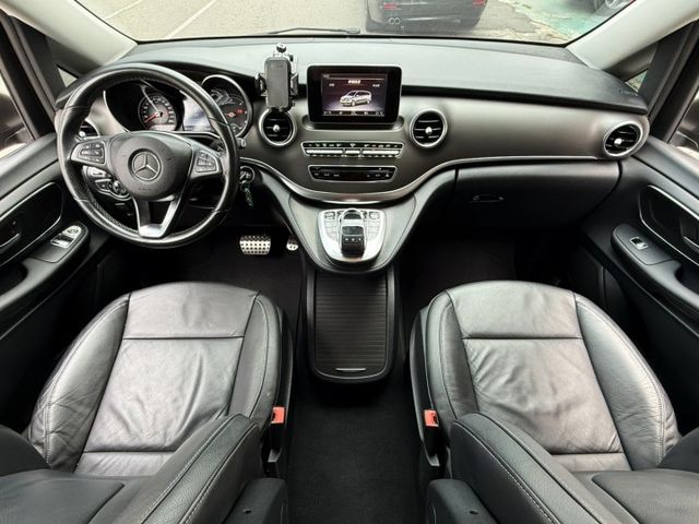 頂級八人座~電動側滑門~電動尾門~感應頭燈~定速~多功能方向盤~倒車顯影~里程保證實跑8萬公里  第8張相片