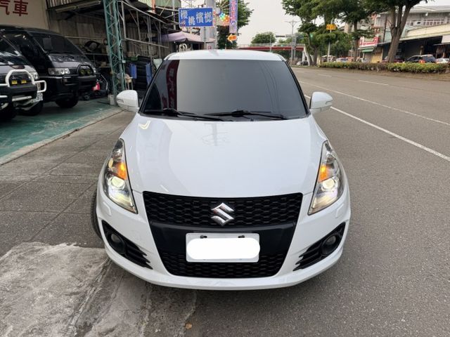 日系進口~SPORT版~I-KEY~HID頭燈~循跡防滑~換檔快撥~電折~恆溫~里程保證實跑17萬  第2張相片