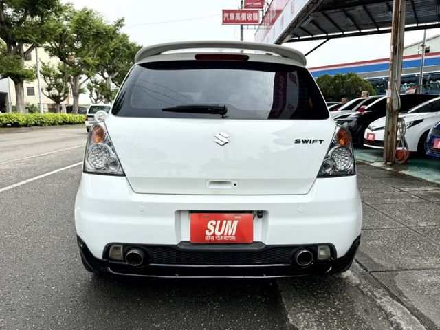 超低里程保證僅跑12萬~漂亮T3包~加裝360度環景顯影~方向盤音控~恆溫~電折後視鏡  第4張相片