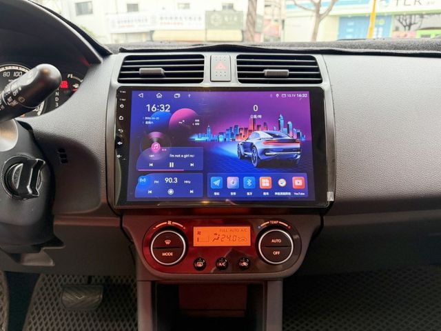 超低里程保證僅跑12萬~漂亮T3包~加裝360度環景顯影~方向盤音控~恆溫~電折後視鏡  第10張相片