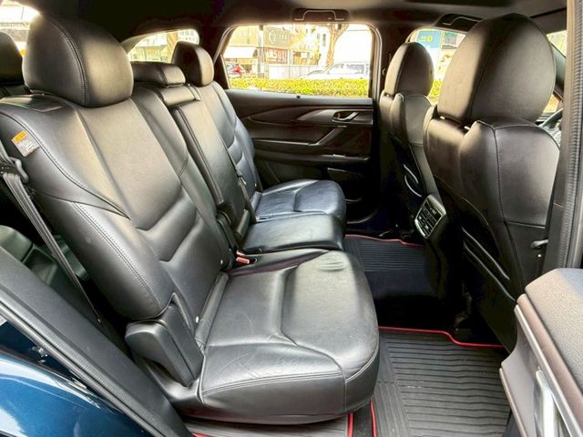 頂級款新車171萬~七人座~360度環景~記憶電動椅~定速~盲點~車道偏移~天窗~循跡防滑~配備超滿  第10張相片