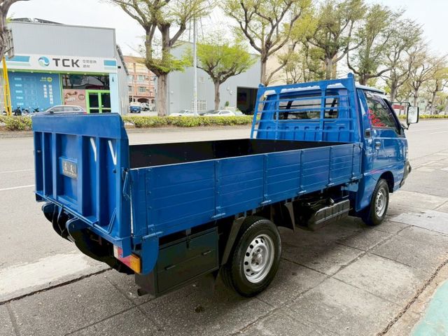 手排貨車/油壓式昇降機/創業好夥伴,載貨輕鬆入門款~  第3張相片
