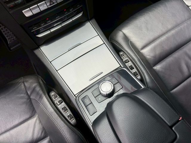 E250 coupe/全景天窗/電動椅/多功能方向盤/換檔快撥/定速/卡鉗/11顆安全氣囊/LED頭燈  第17張相片