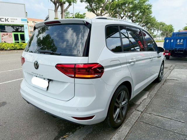 最頂級R-LINE~ACC跟車/盲點/車道輔助/定速/影音/配備滿配/里程保證/七人座大空間  第3張相片