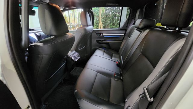 HILUX 2.8  第8張相片