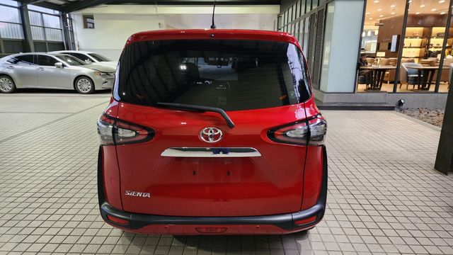 SIENTA 1.8  第5張相片