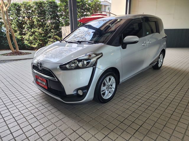 SIENTA 1.8  第6張相片