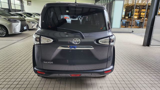 SIENTA 1.8  第5張相片