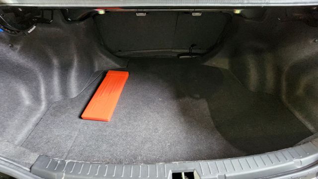 ALTIS 1.8  第9張相片