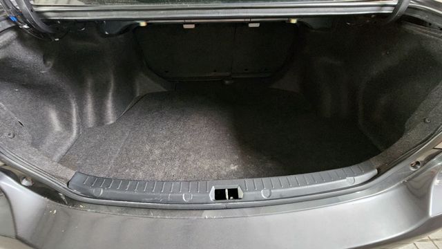 ALTIS 1.8  第9張相片