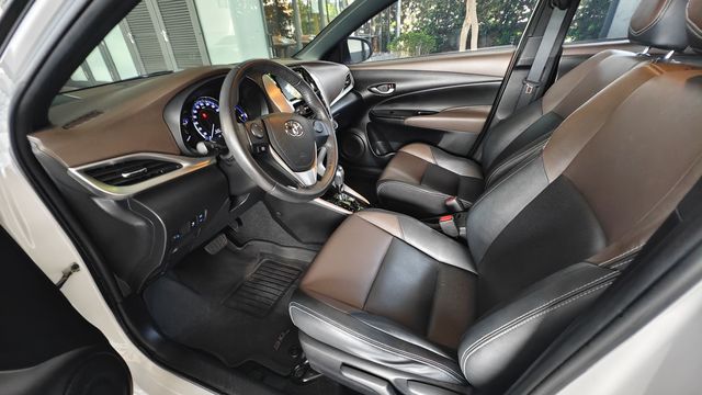 YARIS 1.5  第7張相片