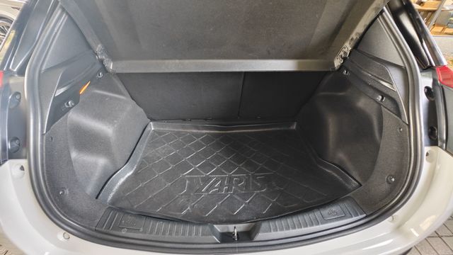 YARIS 1.5  第9張相片