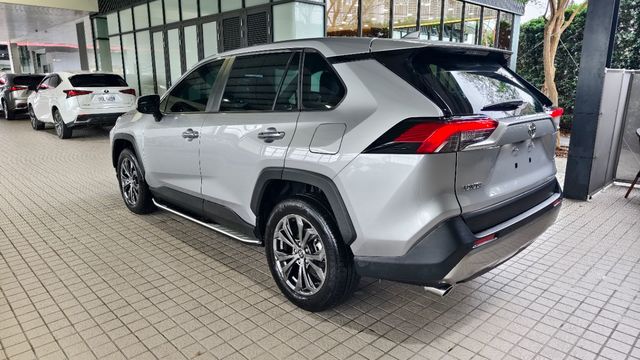 RAV4 2.0  第4張相片