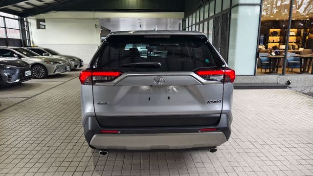 RAV4 2.0  第5張相片