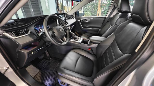 RAV4 2.0  第7張相片
