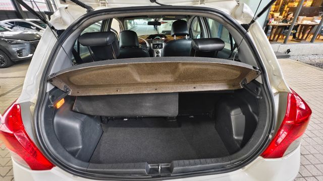 YARIS 1.5  第9張相片