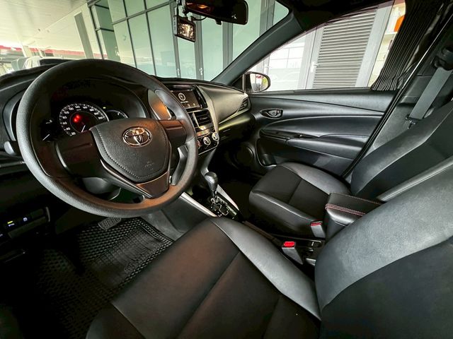 YARIS 1.5  第4張相片