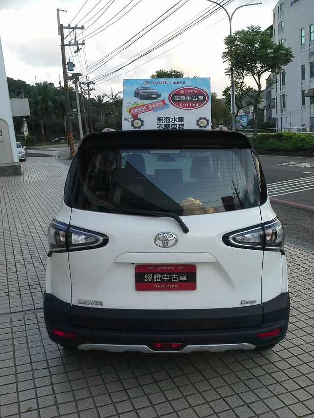 SIENTA 1.8  第2張相片