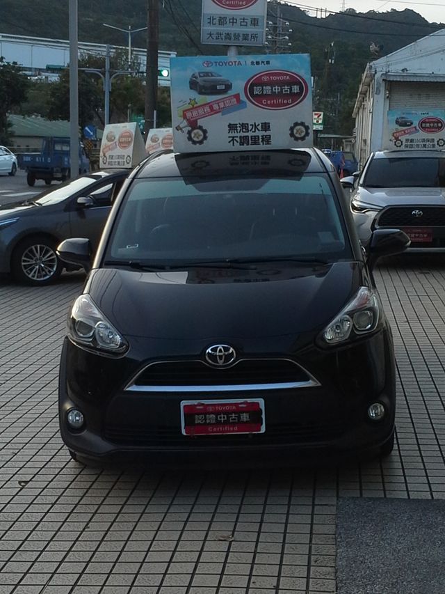 SIENTA 1.8  第2張相片
