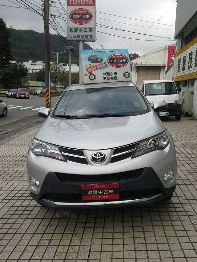 RAV4 2.0  第2張相片