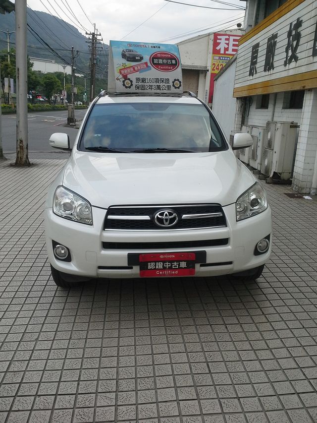 RAV4 2.4 2WD  第2張相片