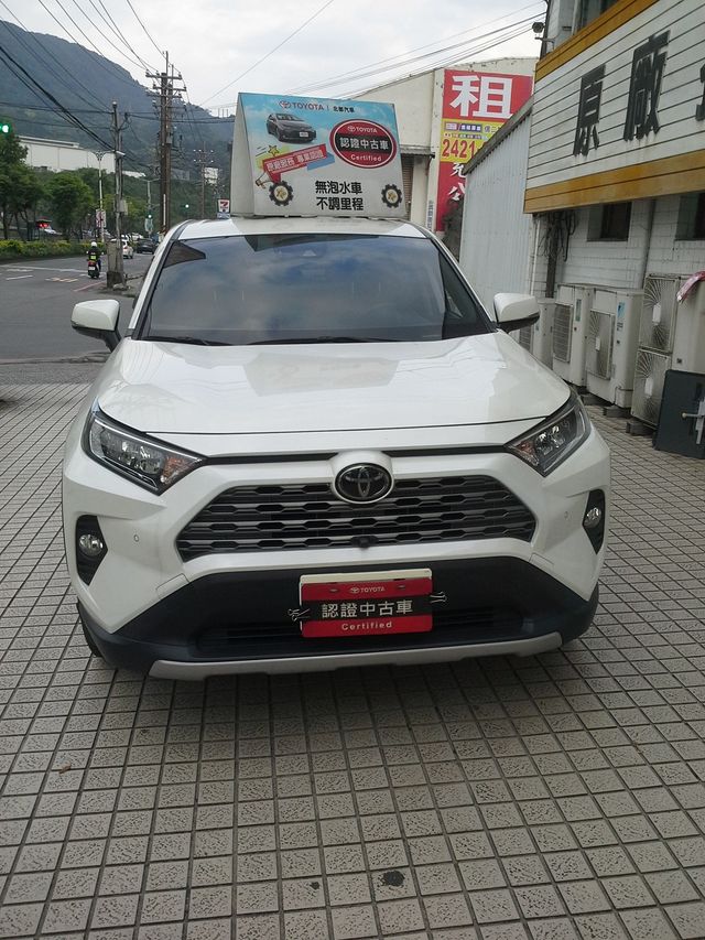 RAV4 2.0  第2張相片