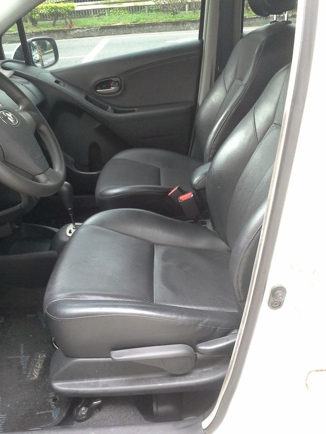 YARIS 1.5  第7張相片