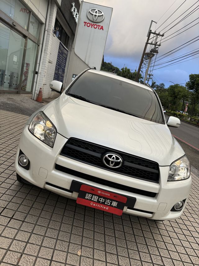 RAV4 2.4 2WD  第2張相片