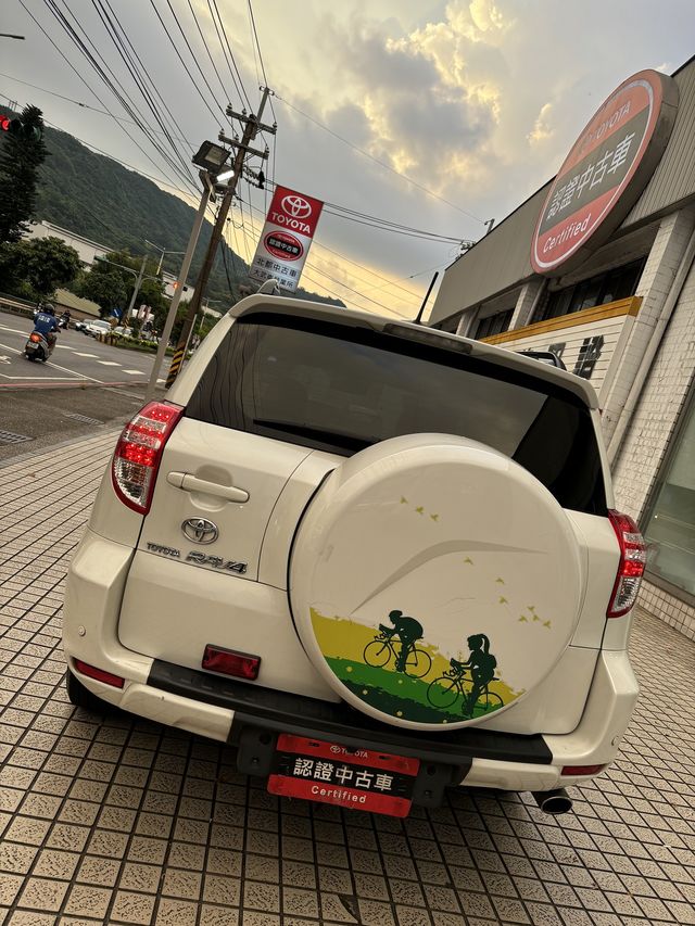 RAV4 2.4 2WD  第6張相片