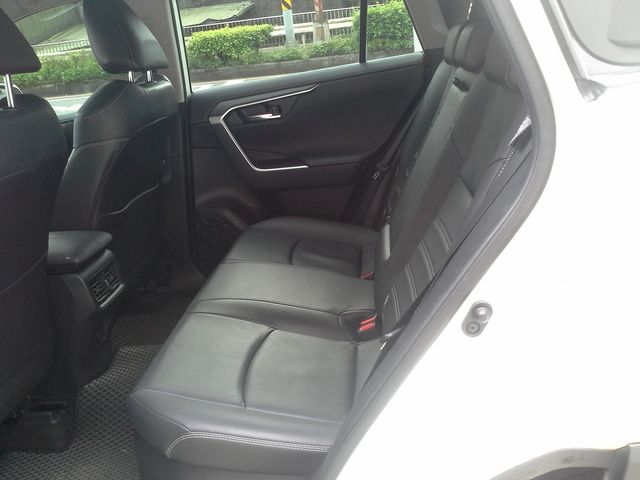 RAV4 2.5 HV  第7張相片