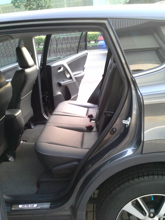 RAV4 2.0  第7張相片