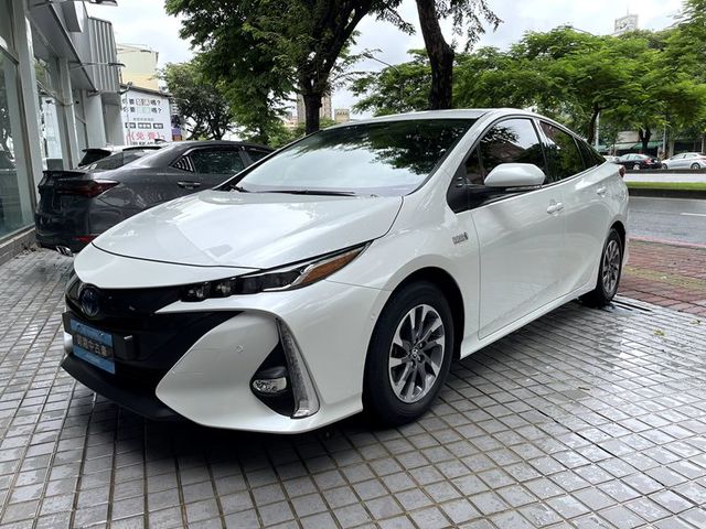 Toyota 豐田prius Phv 中古車的價格 Findcar 找車網