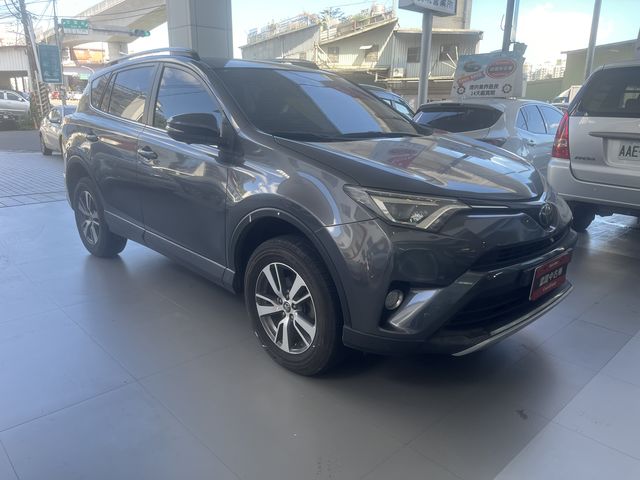 RAV4 2.5  第3張相片