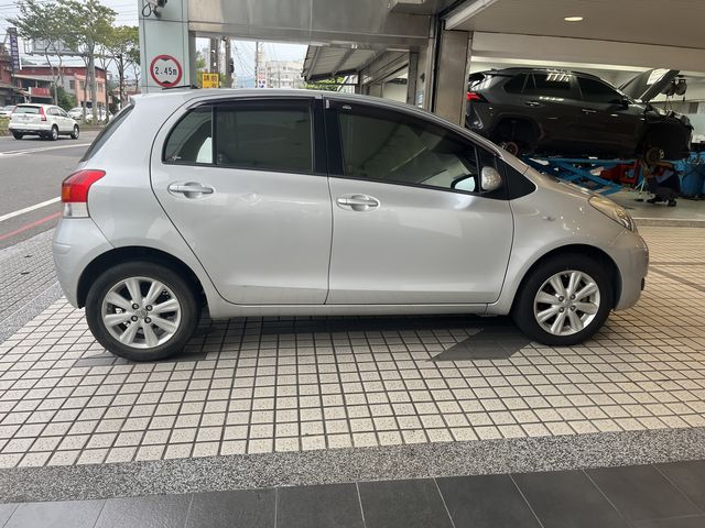 YARIS 1.5  第4張相片