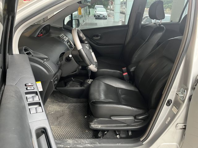 YARIS 1.5  第8張相片